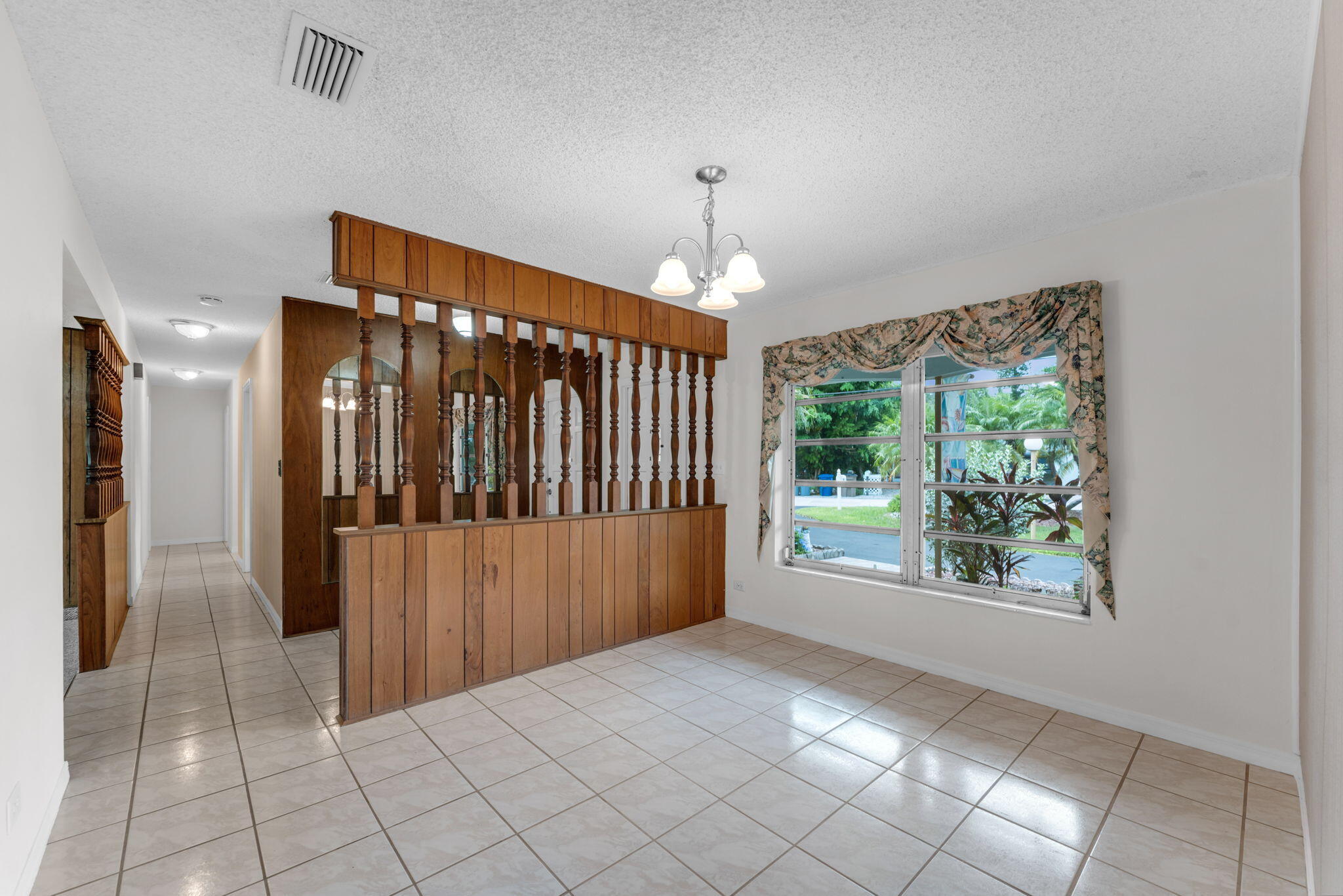 920 La Paloma Road Key Largo, FL 33037 - Photo 35 of 44 a view of entryway with interior