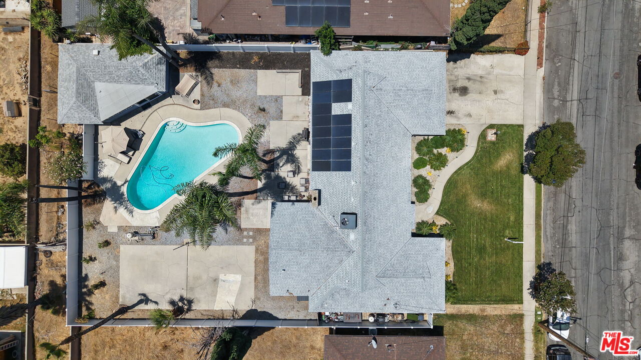 369 East Van Koevering Street Rialto, CA 92376 - Photo 51 of 55