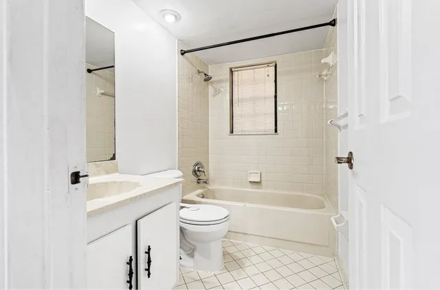 $1,850 | 4151 Oak Terrace Drive, Greenacres, FL 33463