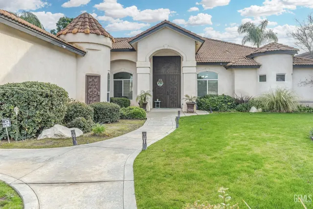 $895,000 | Undisclosed Address, Bakersfield, CA 93314