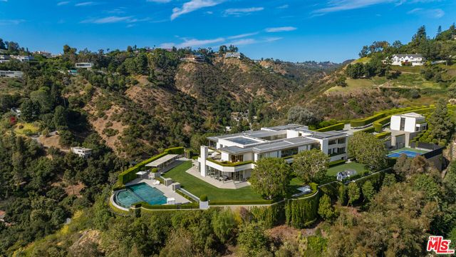 $175,000,000 | 1261 Angelo Drive, Beverly Hills, CA 90210