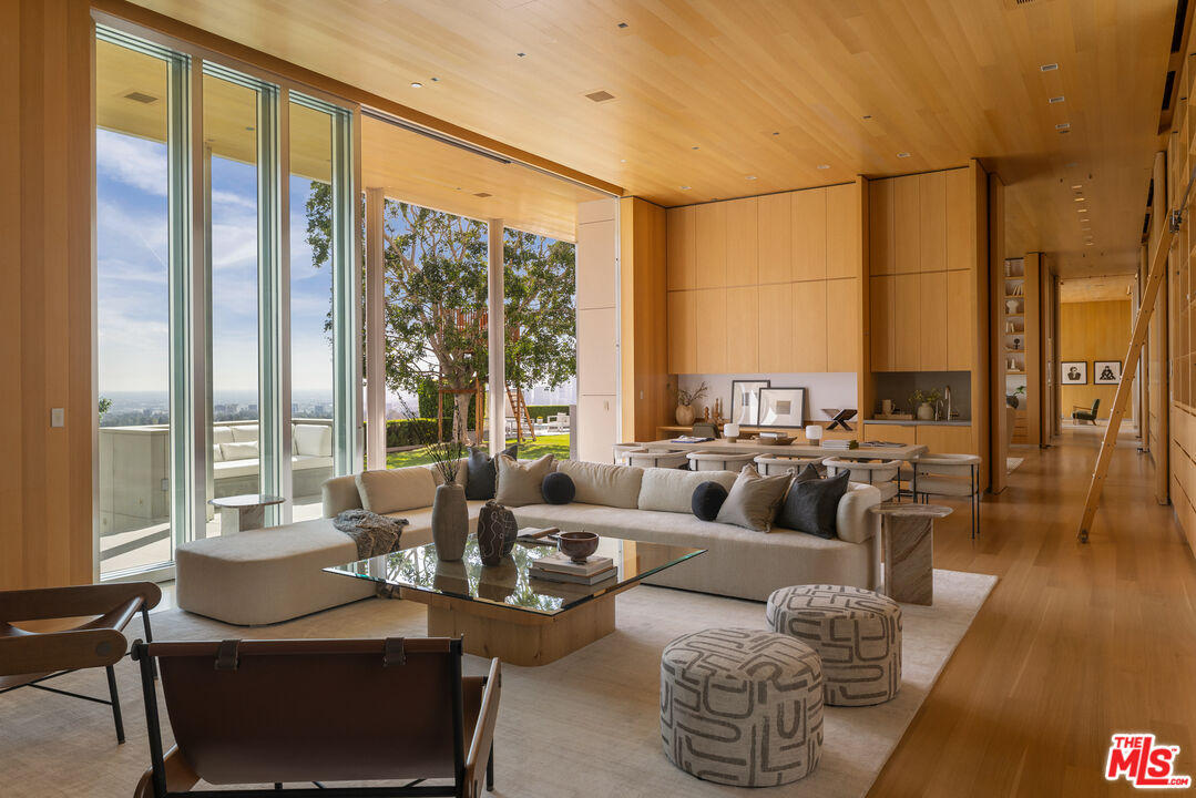 1261 Angelo Drive Beverly Hills, CA 90210 - Photo 11 of 48