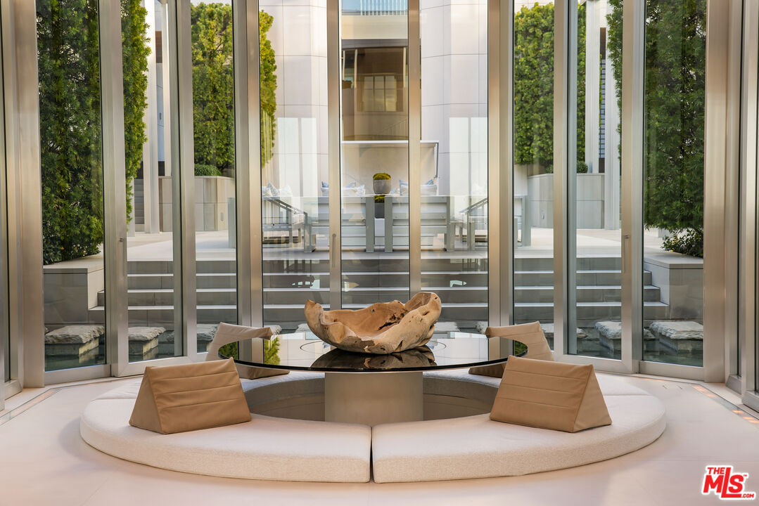 1261 Angelo Drive Beverly Hills, CA 90210 - Photo 4 of 48