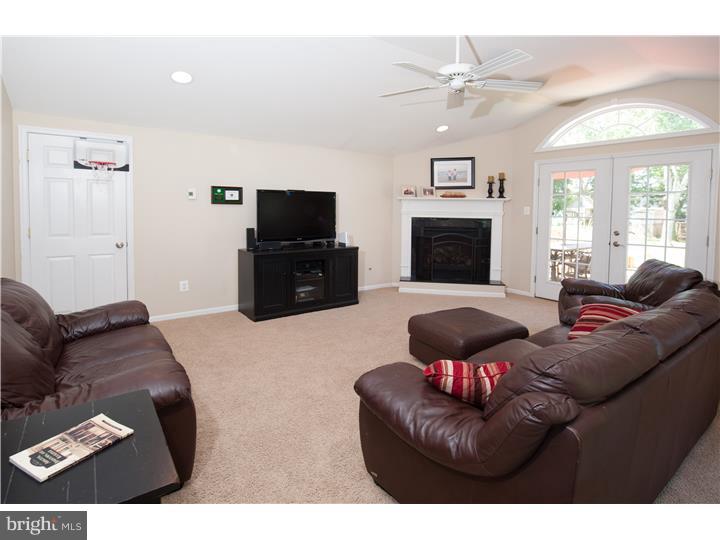 2028 Wharton Road Glenside, PA 19038 - Photo 8 of 25 Family Room