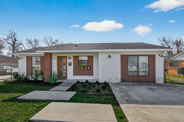 $2,200 | 1222 Wardmont Street, Houston, TX 77037