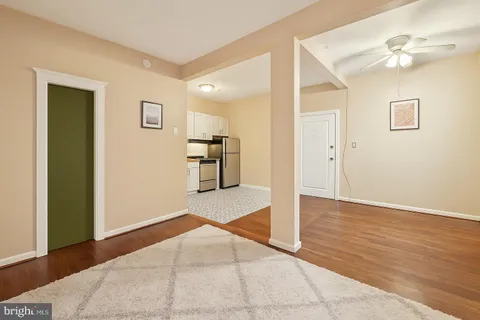 a view of a livingroom with an empty space