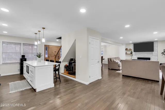 $725,000 | 158 Harriot Drive, Brick, NJ 08724