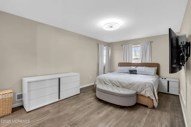 $725,000 | 158 Harriot Drive, Brick, NJ 08724