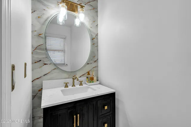 $725,000 | 158 Harriot Drive, Brick, NJ 08724