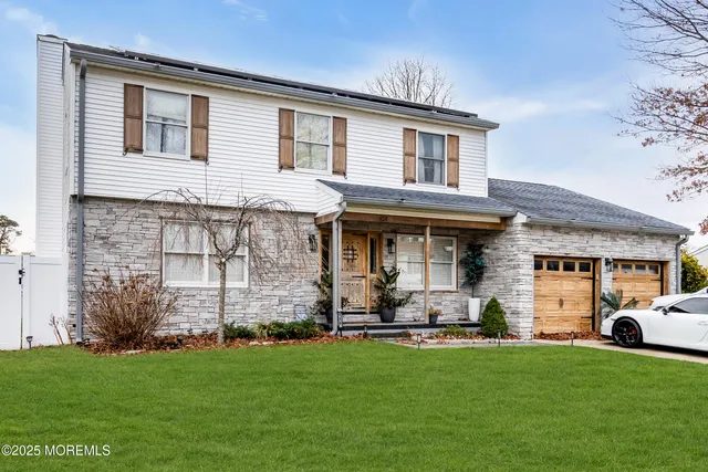 $725,000 | 158 Harriot Drive, Brick, NJ 08724