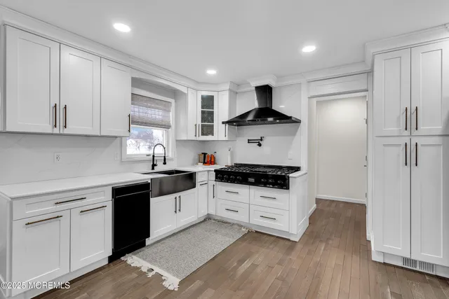 $725,000 | 158 Harriot Drive, Brick, NJ 08724