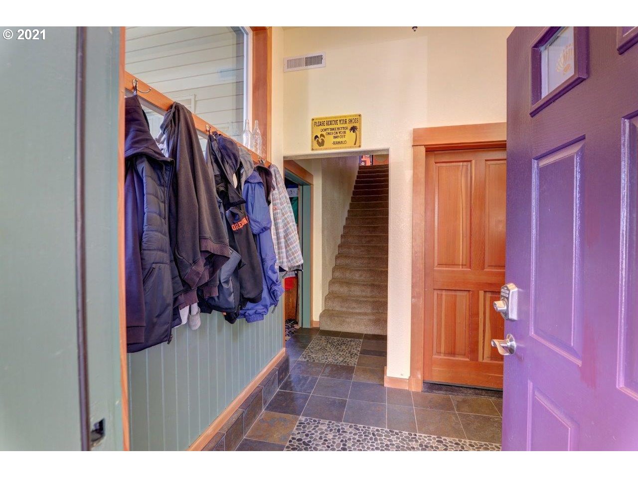 32307 Ruby Lane Cannon Beach, OR 97110 - Photo 5 of 27 a view of a closet area