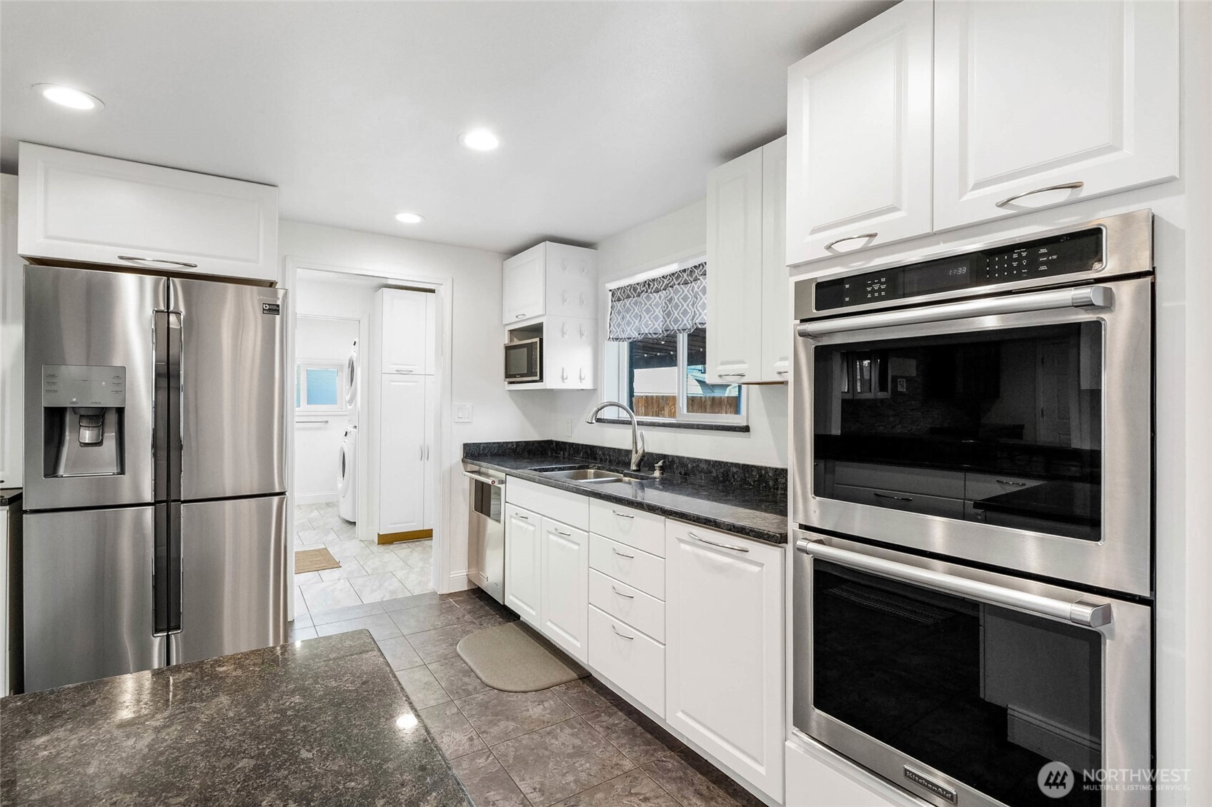 717 South Locust Lane Moses Lake, WA 98837 - Photo 12 of 37