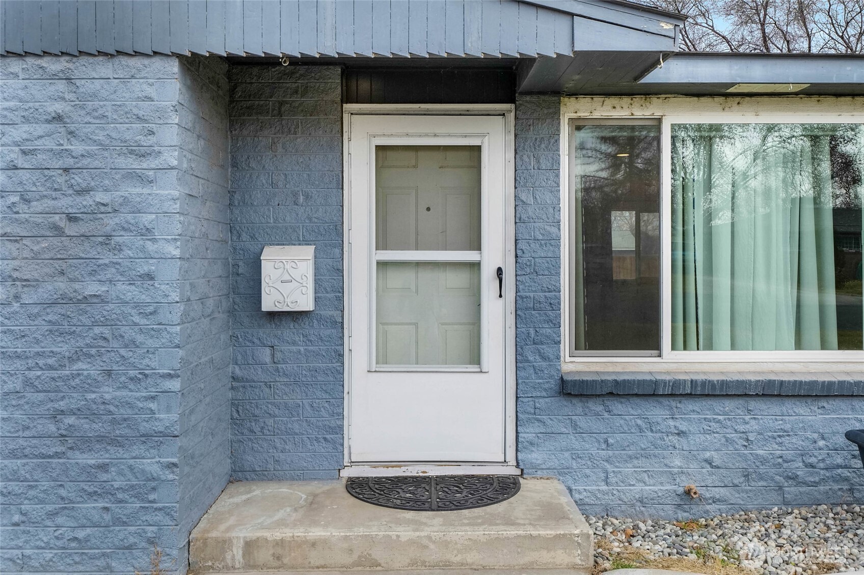 717 South Locust Lane Moses Lake, WA 98837 - Photo 5 of 37