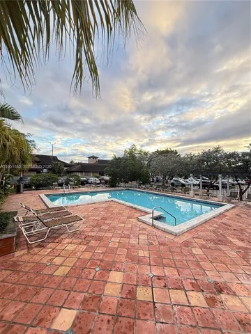 $220,000 | 10431 North Kendall Drive, Unit D104, Miami, FL 33176