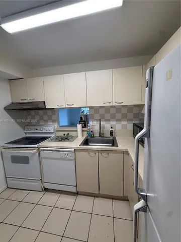 $220,000 | 10431 North Kendall Drive, Unit D104, Miami, FL 33176