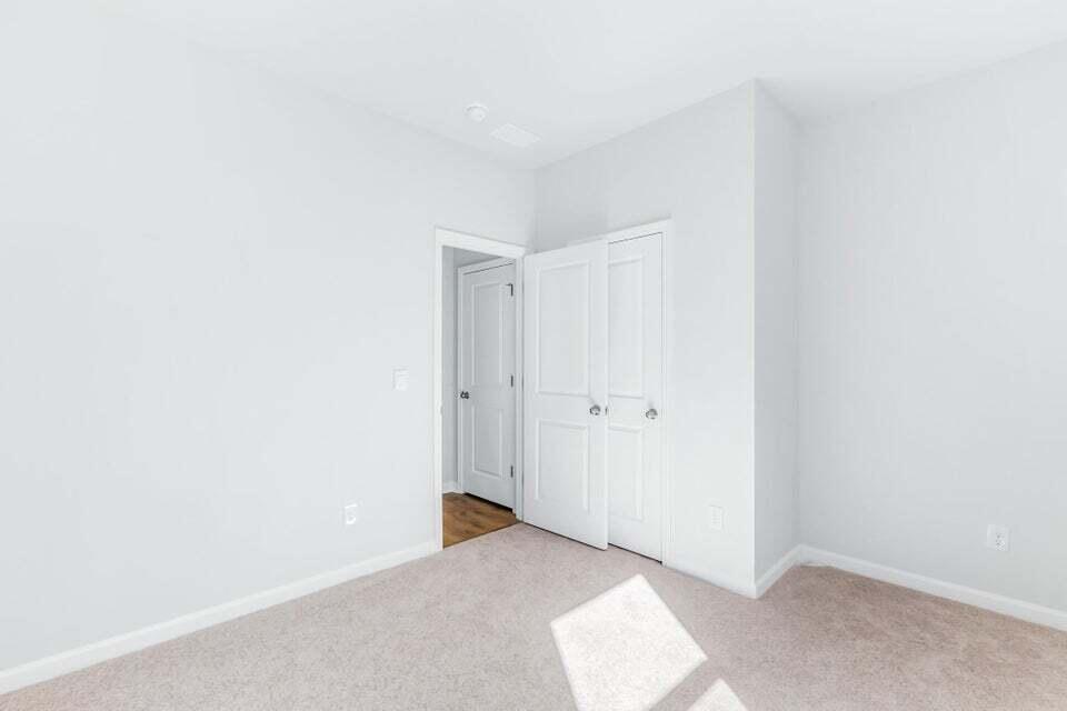 1010 Peridote Way Ladson, SC 29456 - Photo 17 of 30 19