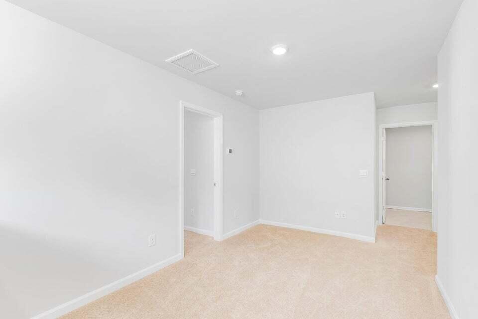 1010 Peridote Way Ladson, SC 29456 - Photo 18 of 30 20