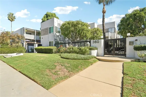 $779,000 | 360 South Los Robles Avenue, Unit 11, Pasadena, CA 91101