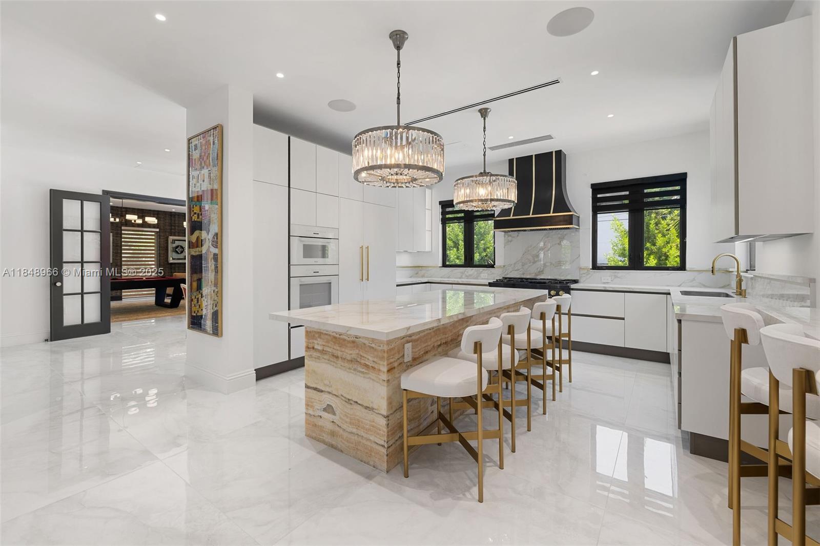 2321 North Bay Road Miami Beach, FL 33140 - Photo 23 of 77