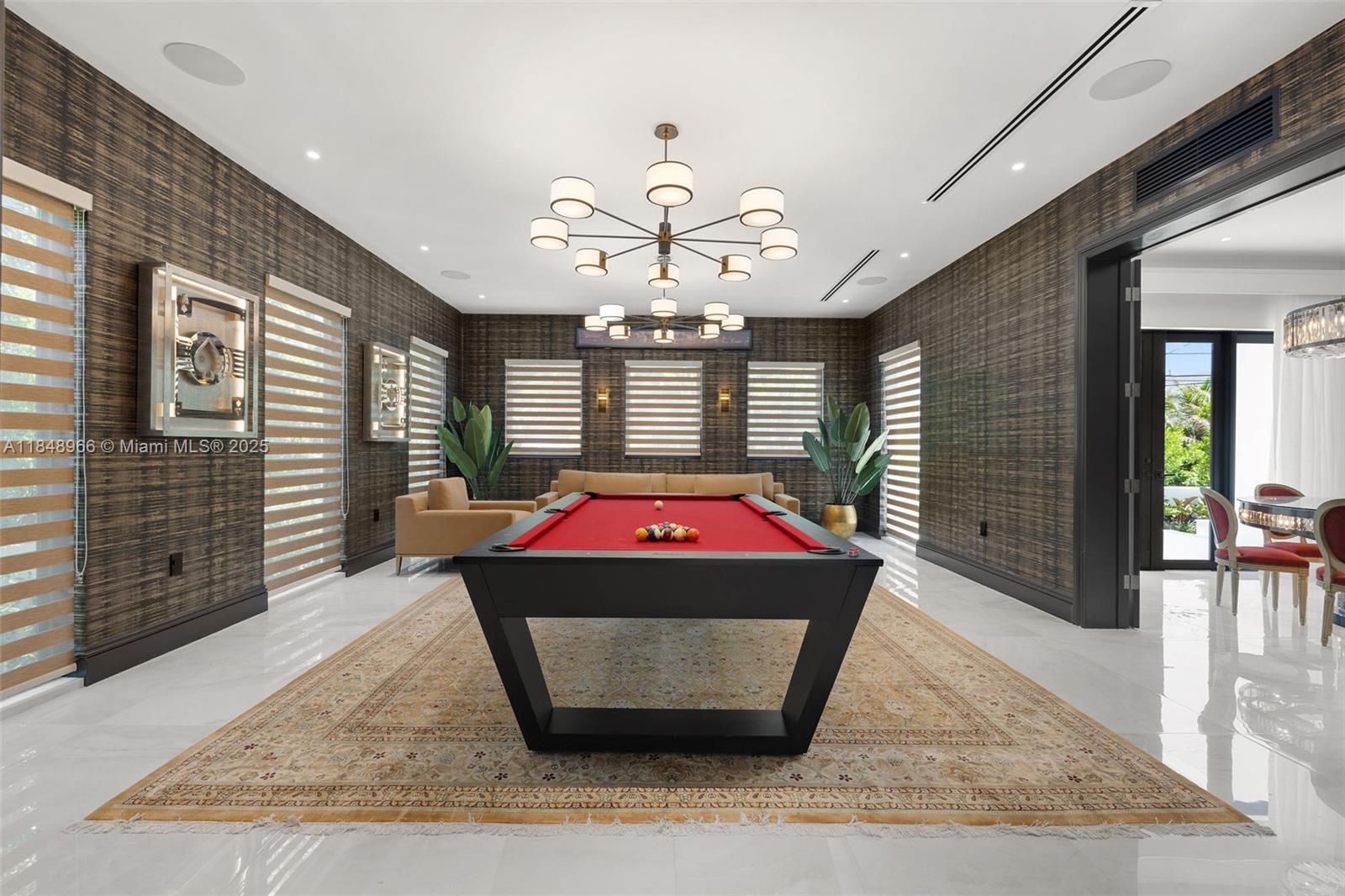 2321 North Bay Road Miami Beach, FL 33140 - Photo 31 of 77