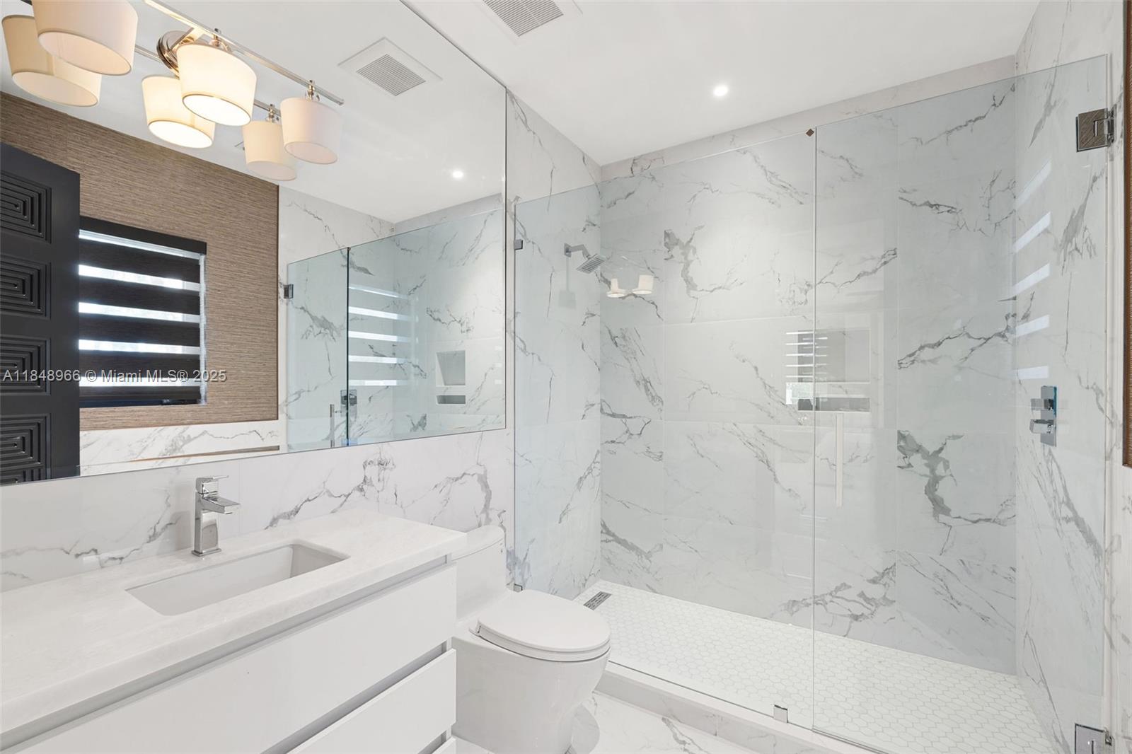 2321 North Bay Road Miami Beach, FL 33140 - Photo 54 of 77