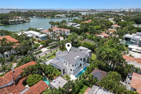 $9,900,000 | 2321 North Bay Road, Miami Beach, FL 33140