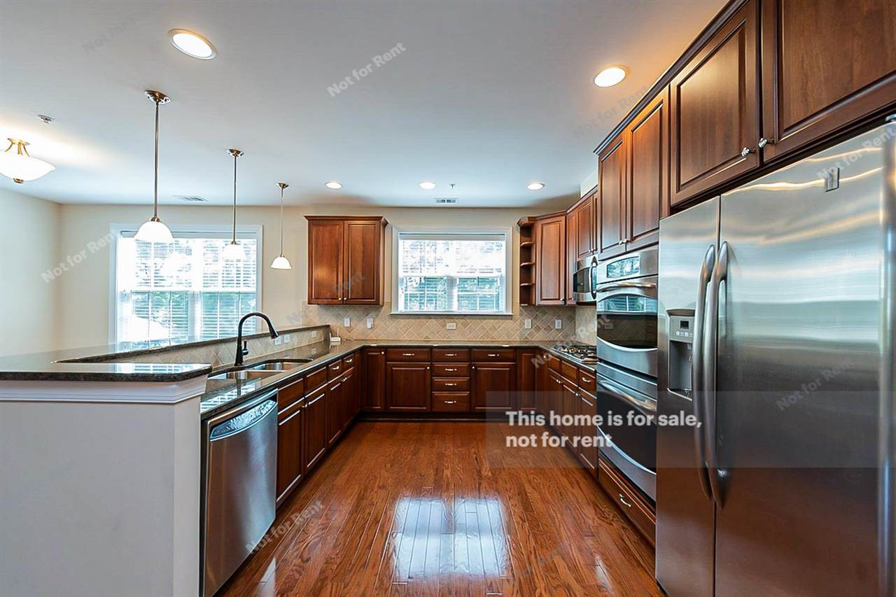 10400 Rosegate Court, Unit 202 Raleigh, NC 27617 - Photo 4 of 14 Photo 4