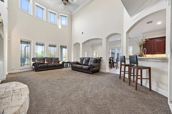 $1,150,000 | 633 Crenshaw Road, Houston, TX 77504