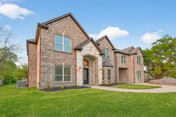 $1,150,000 | 633 Crenshaw Road, Houston, TX 77504