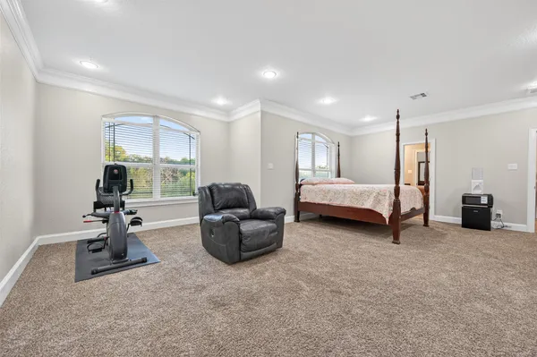 $1,150,000 | 633 Crenshaw Road, Houston, TX 77504