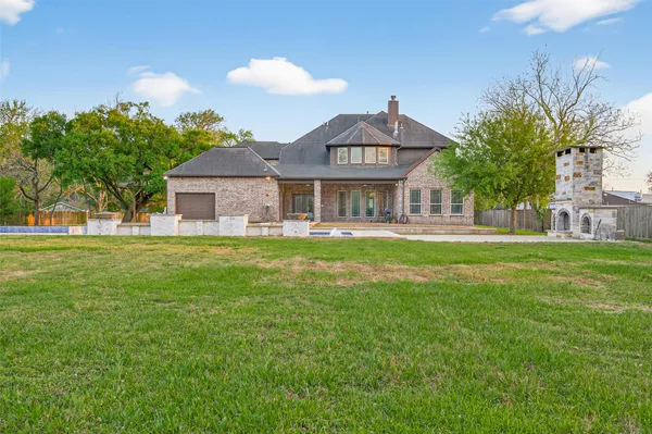$1,150,000 | 633 Crenshaw Road, Houston, TX 77504