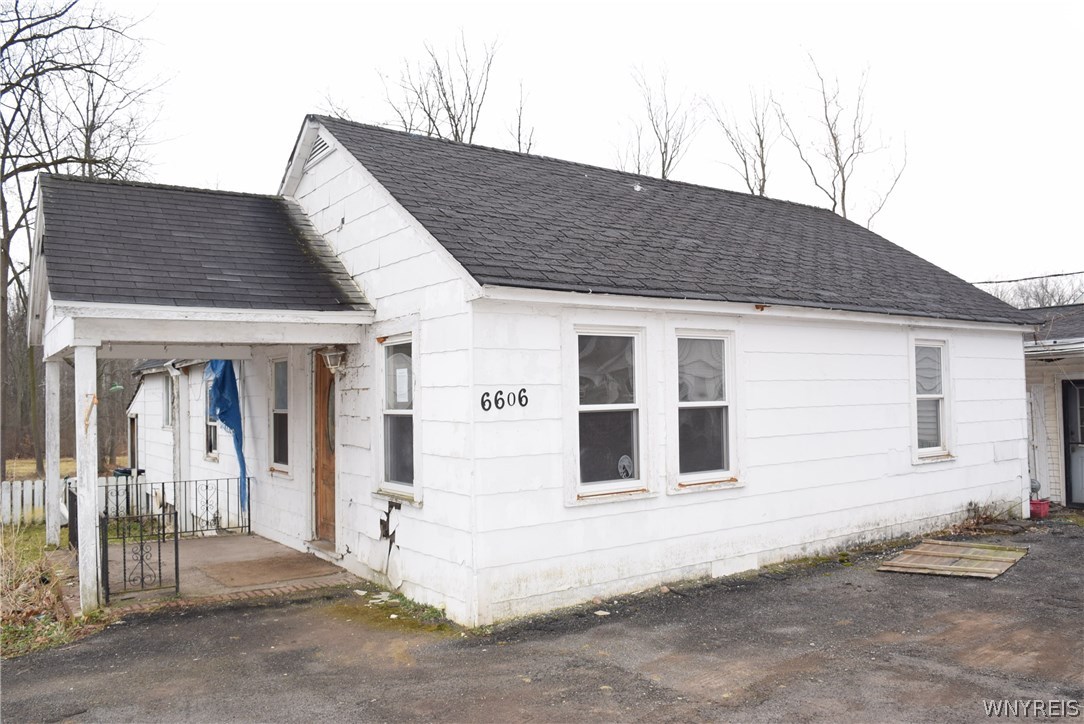 6604-6606 Ridge Road Lockport, NY 14094 - Photo 1 of 1
