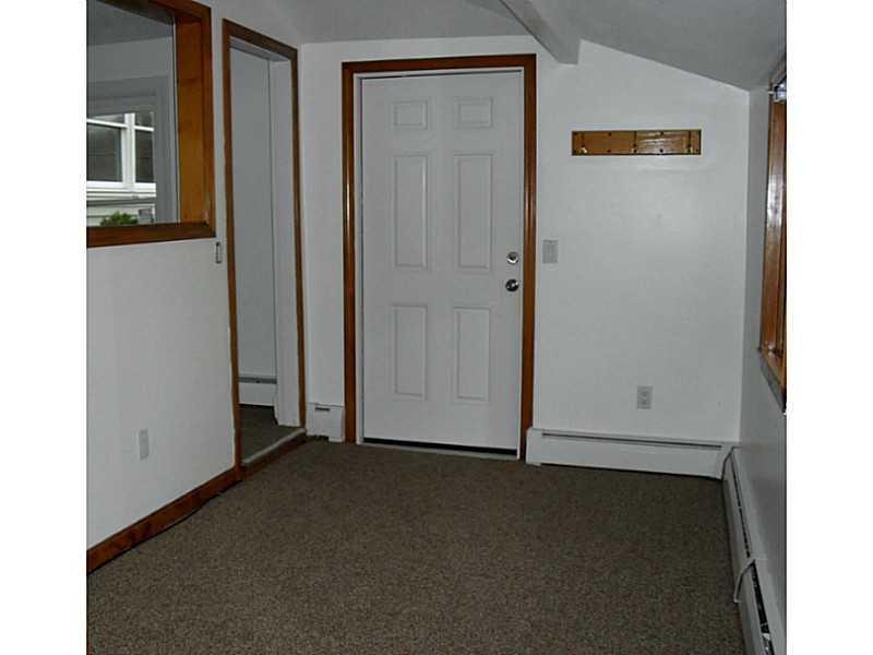 1522 West Shore Road Warwick, RI 02889 - Photo 11 of 21 Studio/Study/Office.