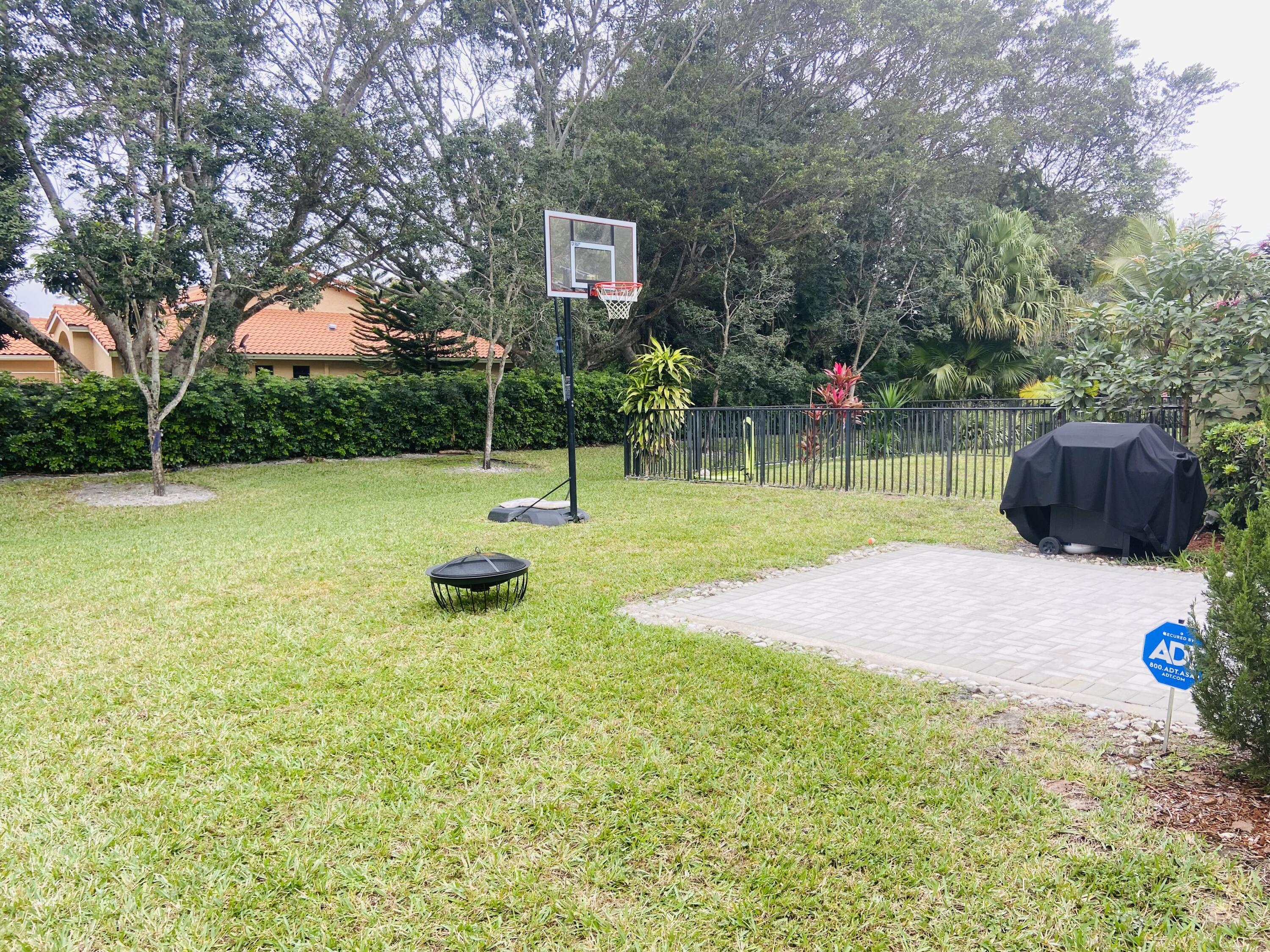 18195 Boca Way Drive Boca Raton, FL 33498 - Photo 14 of 18 Adal 6
