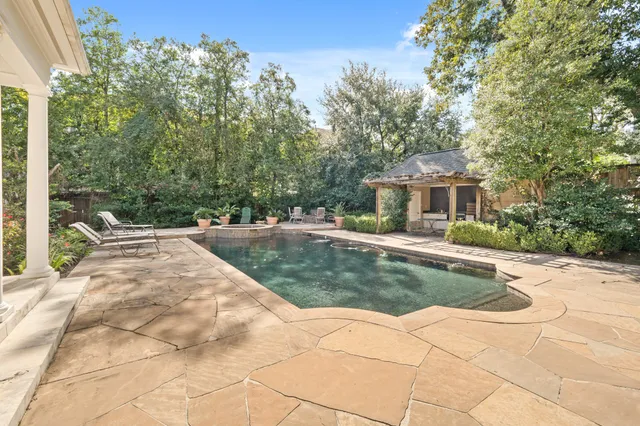 $1,950 | 3 Courtlandt Place, Houston, TX 77006