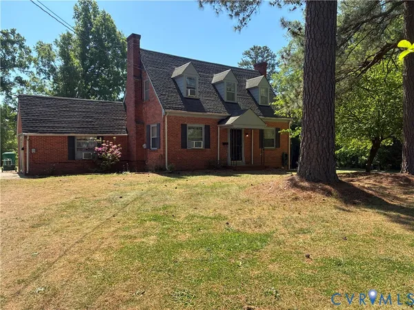 $255,000 | 127 Hanover Avenue, Colonial Heights, VA 23834