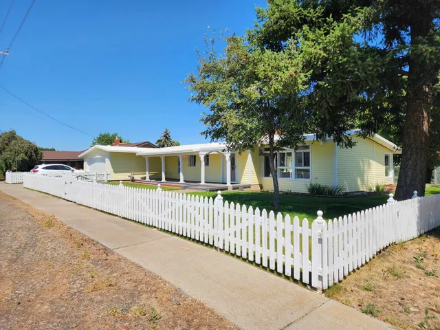 $390,000 | 314 Merriam, Davenport, WA 99122