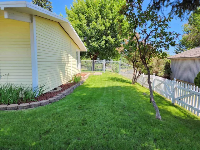 $390,000 | 314 Merriam, Davenport, WA 99122