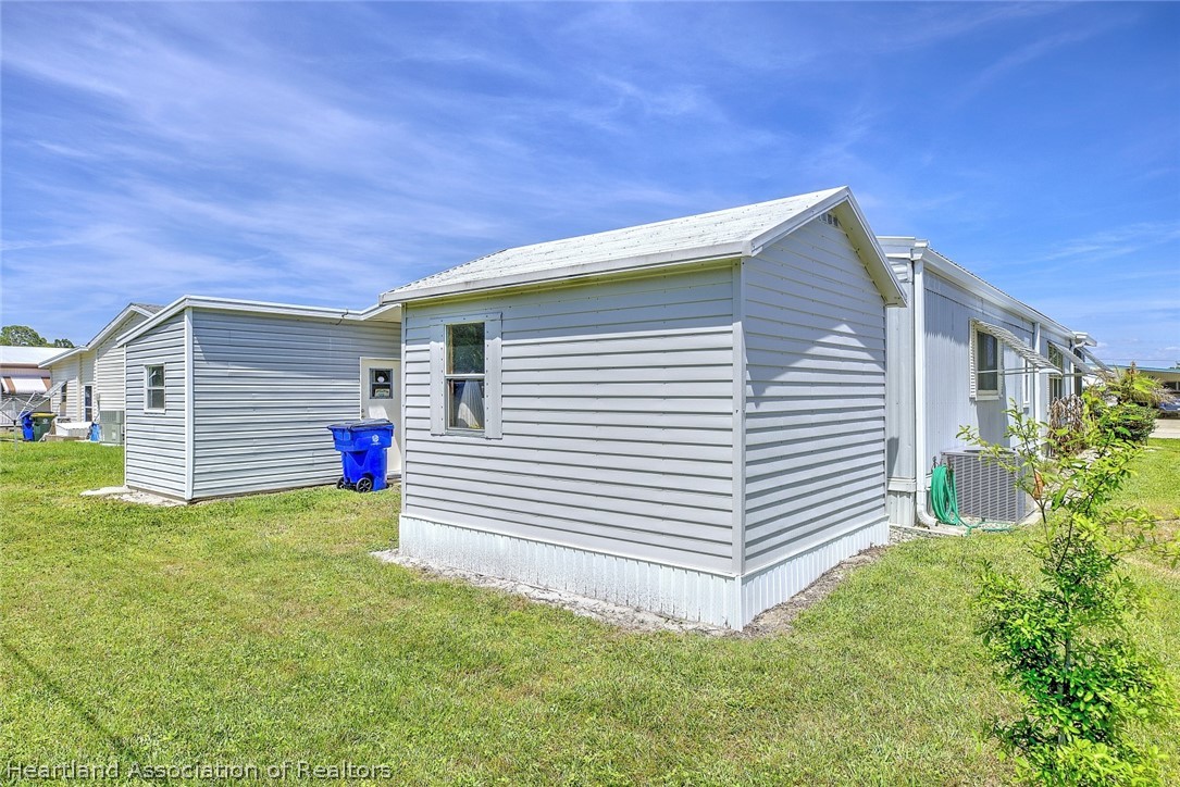 1532 Caribbean Road Sebring, FL 33870 - Photo 29 of 37