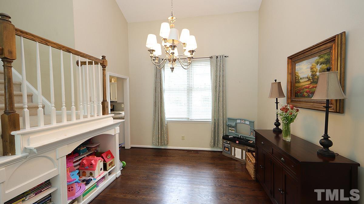 8613 Chalcombe Court Raleigh, NC 27615 - Photo 4 of 12 Gallery Image 4
