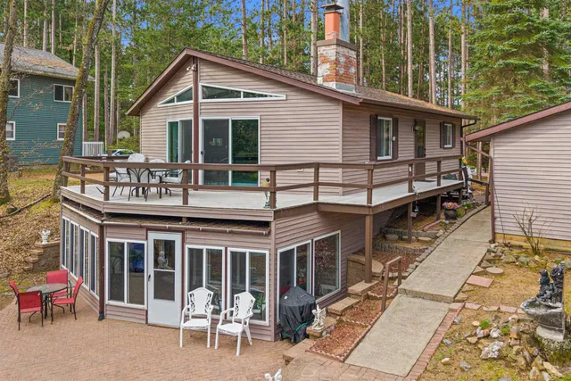 $459,900 | 1074 East Queens Way, Nekoosa, WI 54457