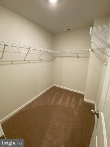 $1,750 | 134 Bloomsbury Street, Falling Waters, WV 25419