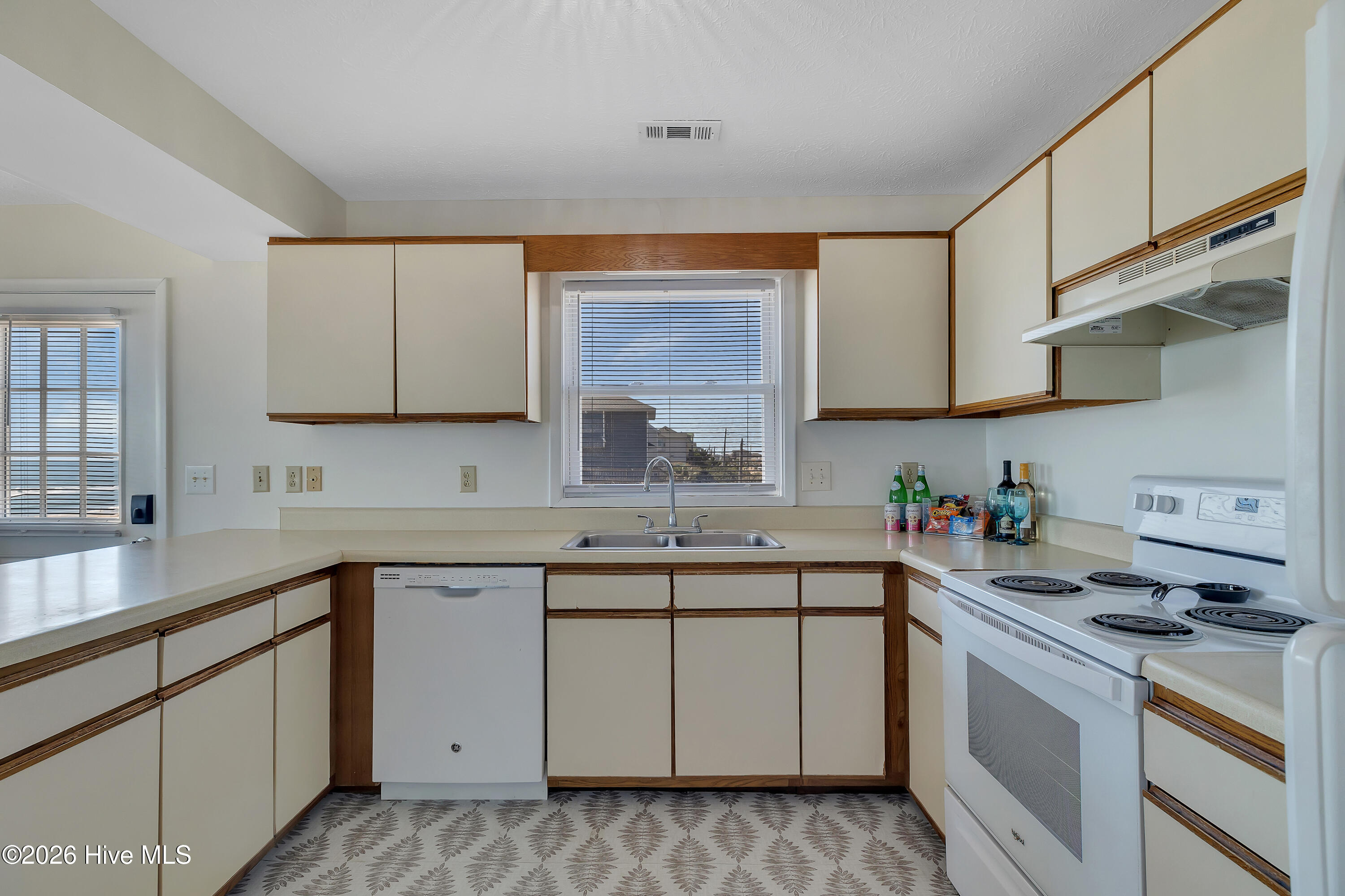 194 Topsail Road North Topsail Beach, NC 28460 - Photo 24 of 53 GI - 194 Topsail Rd - Hannah & Duran-16