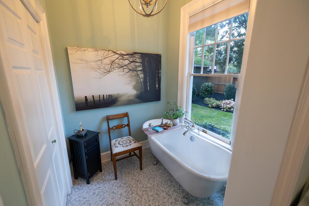 1415 3rd Avenue Columbus, GA 31901 - Photo 30 of 51 Primary Bath Soaking Tub Room And Walk In Closet