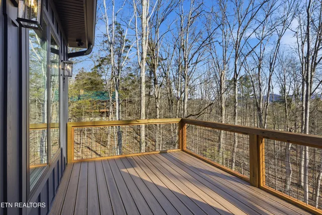 $795,000 | 106 Fairway Circle, Townsend, TN 37882