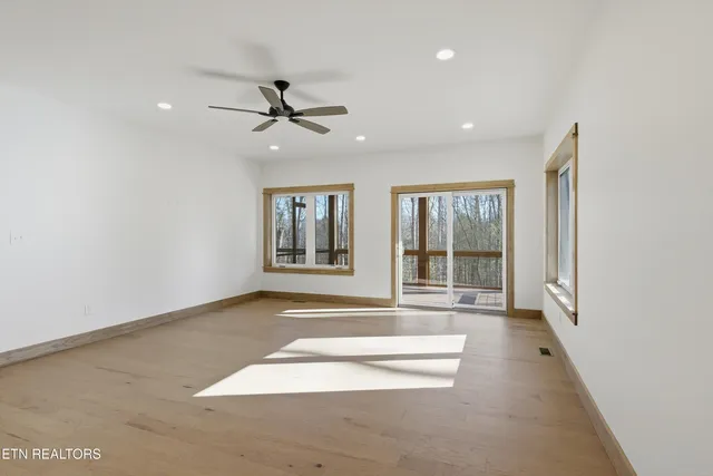 $795,000 | 106 Fairway Circle, Townsend, TN 37882