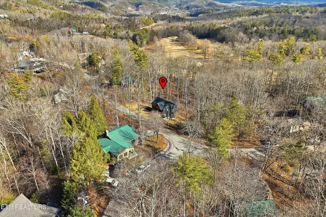 $795,000 | 106 Fairway Circle, Townsend, TN 37882