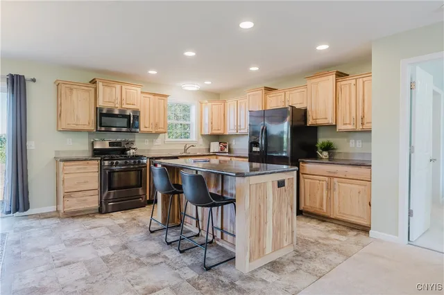 $244,900 | 18669 Owens Road, Adams, NY 13606