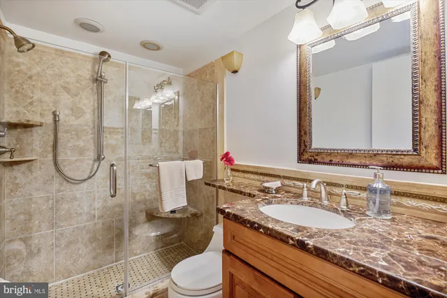 $349,900 | 563 Florida Avenue, Unit 102, Herndon, VA 20170